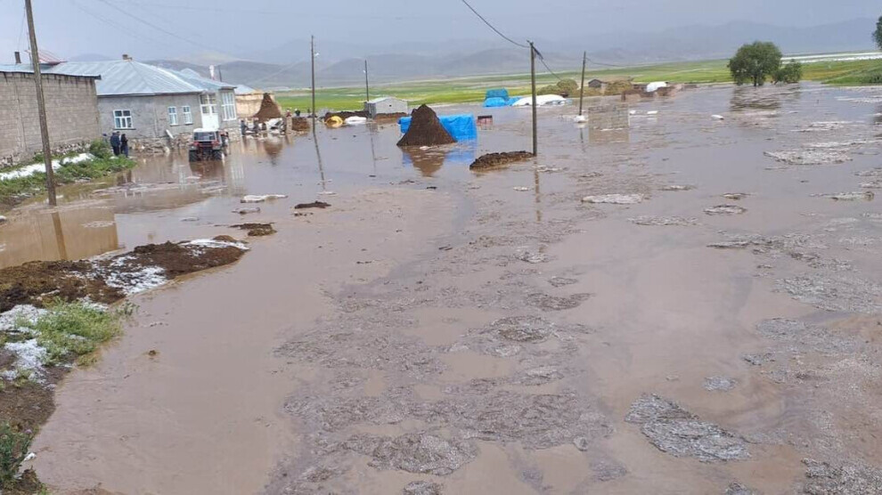 Oversvømmelser i Serhat-regionen dræber dyr, ødelægger huse