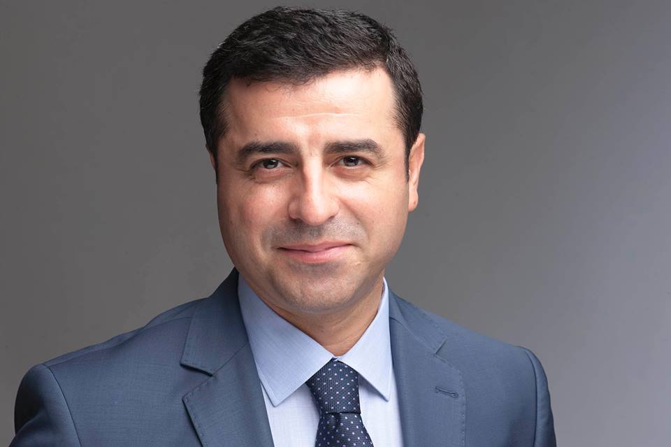 Demirtas udtrykker sin glæde ved at modtage tusindvis af breve