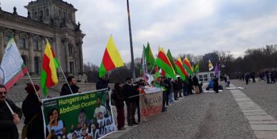 Ezidi-kvinder kræver frihed til Öcalan