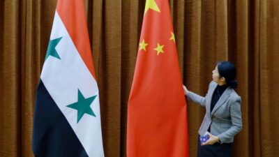 Syriens Assad og den kuwaitiske kronprins underskriver samarbejdsaftaler i Kina